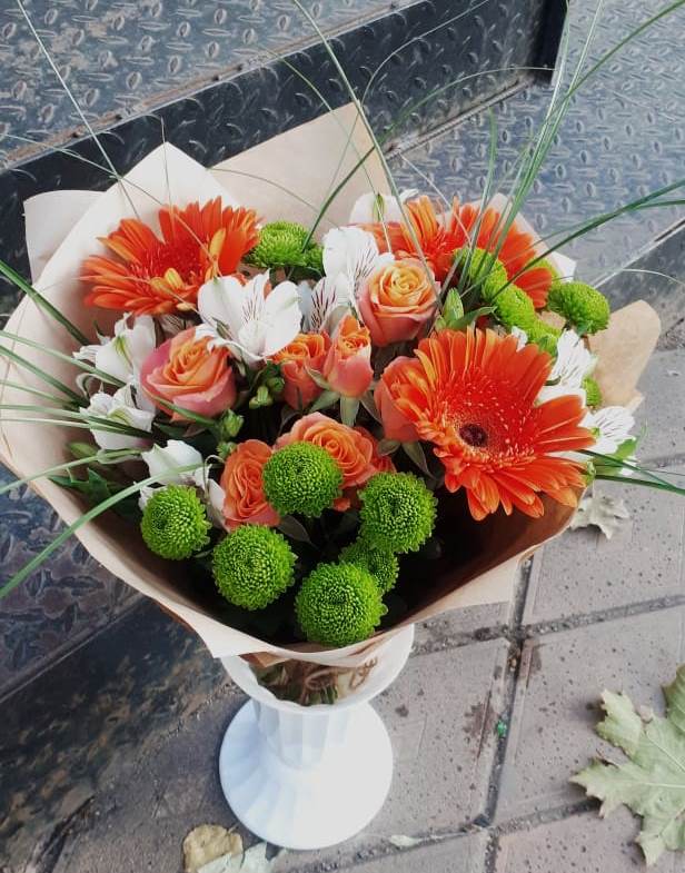 Букет цветов из: Герберы, Хризантемы, Альстромерии и Розы в Угловском