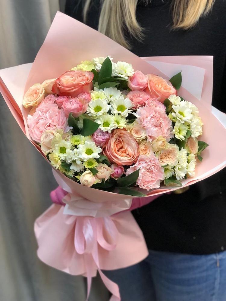 Букет цветов из: Гвоздики, Розы и Хризантемы в Угловском