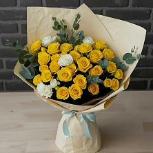 Букет цветов из:  Розы в Угловском