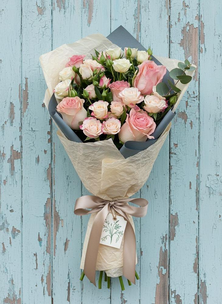 Букет цветов из: Розы в Угловском