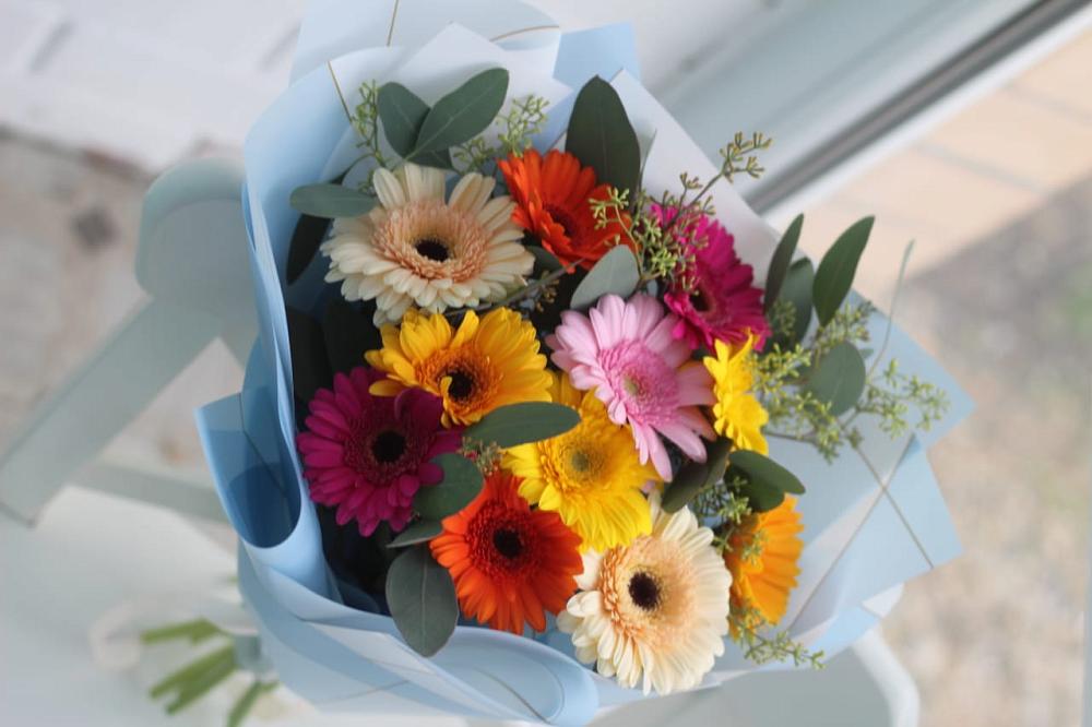 Букет цветов из: Герберы в Угловском