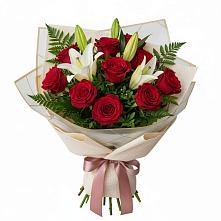 Букет цветов из:  Лилии и Розы в Угловском