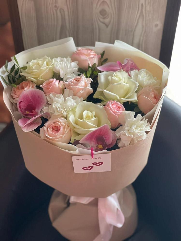 Букет цветов из: Орхидеи, Розы и Гвоздики в Угловском