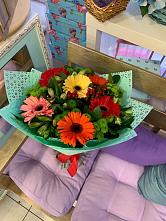 Букет цветов из:  Герберы, Хризантемы и Альстромерии #REPLACE_PRED# Угловском