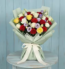 Букет цветов из:  Розы в Угловском