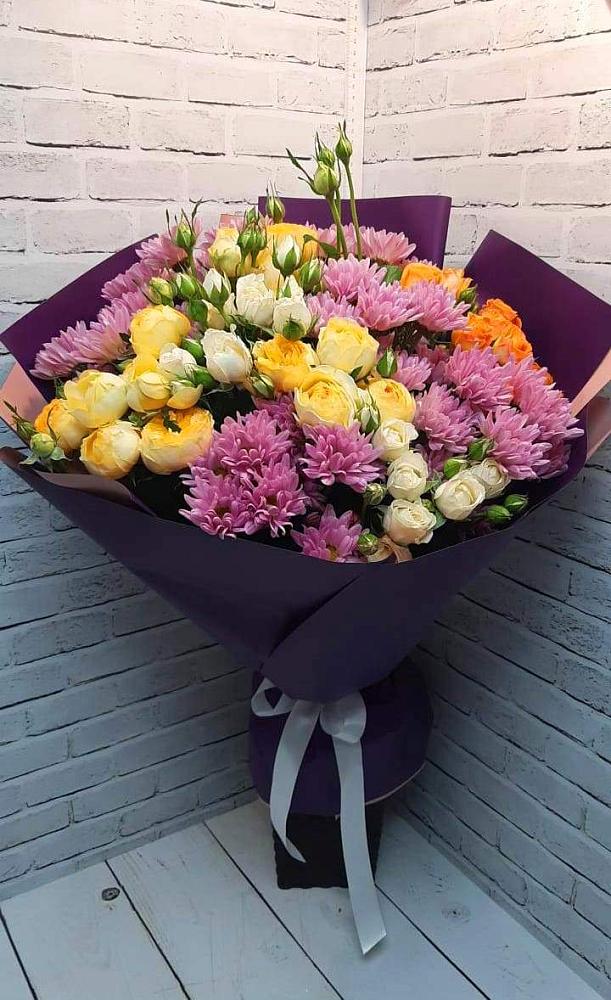 Букет цветов из: Хризантемы и Розы в Угловском