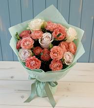 Букет цветов из:  Розы в Угловском