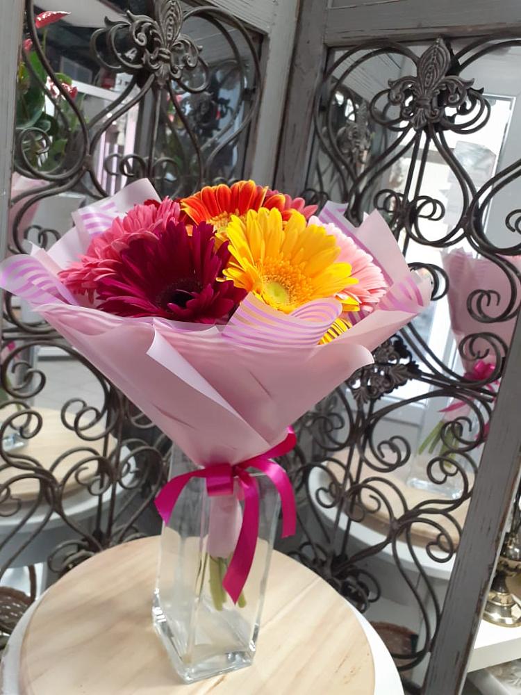 Букет цветов из: Герберы в Угловском