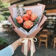 Букет цветов из:  Розы в Угловском