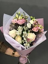 Букет цветов из:  Альстромерии, Розы и Лизиантусы #REPLACE_PRED# Угловском
