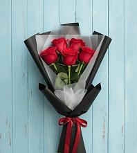 Букет цветов из:  Розы #REPLACE_PRED# Угловском