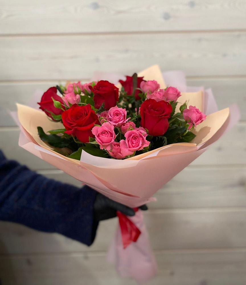 Букет цветов из: Розы в Угловском
