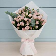 Букет цветов из:  Розы в Угловском