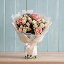 Букет цветов из:  Розы в Угловском