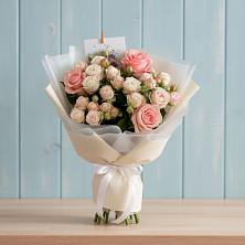 Букет цветов из:  Розы в Угловском
