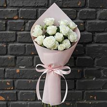 Букет цветов из:  Розы #REPLACE_PRED# Угловском