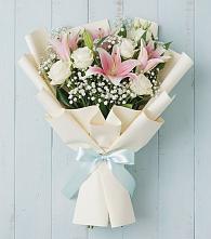 Букет цветов из:  Лилии в Угловском