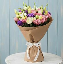 Букет цветов из:  Лизиантусы в Угловском