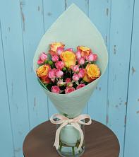 Букет цветов из:  Розы в Угловском