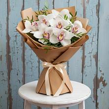 Букет цветов из:  Орхидеи и Розы в Угловском