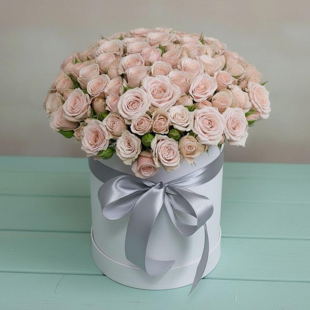 Цветочная композиция из Розы в шляпной коробке в Угловском